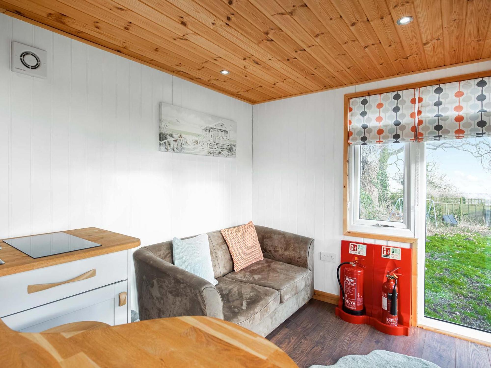 School Lodge Burwarton エクステリア 写真
